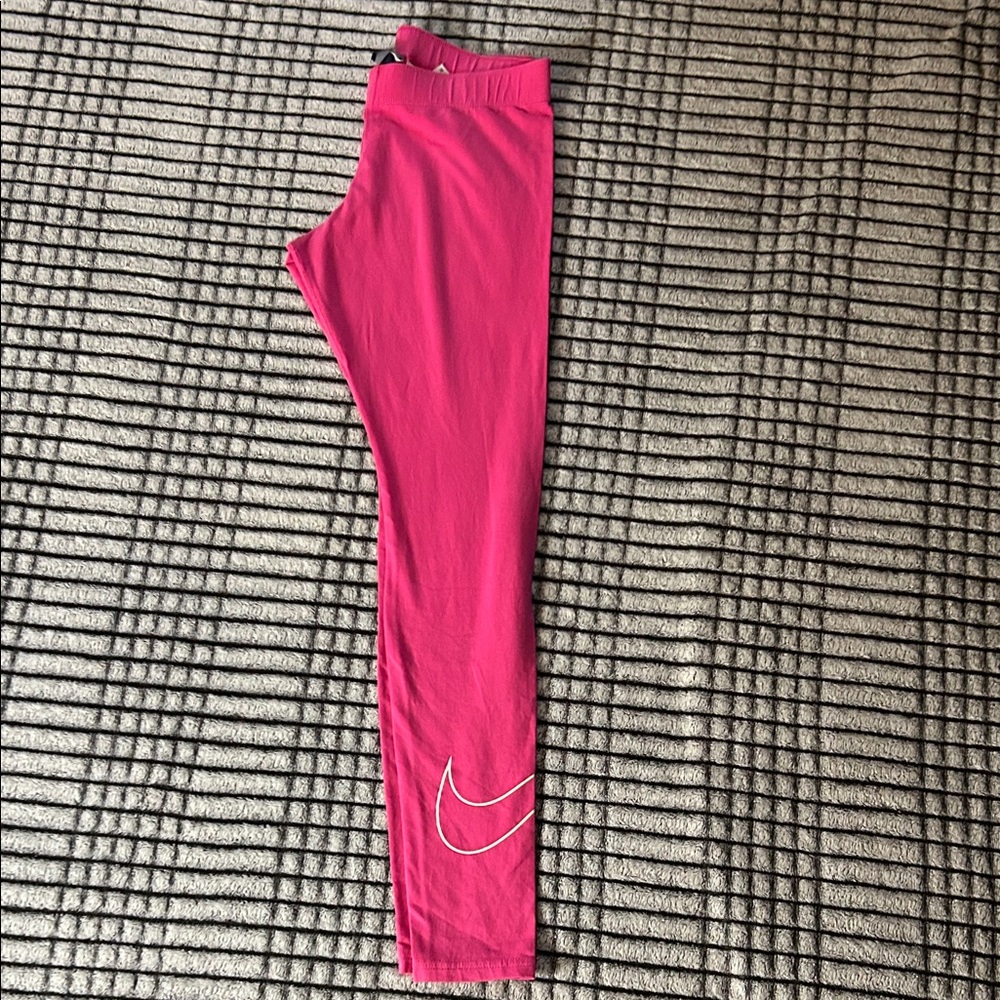 New Women’s Nike Leggings (S)